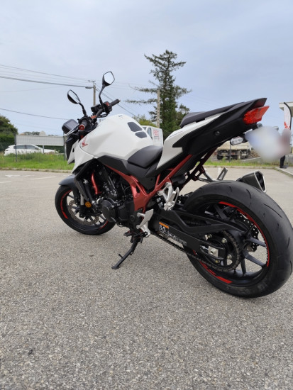 HONDA HORNET 750 - SAINT-CLAIR