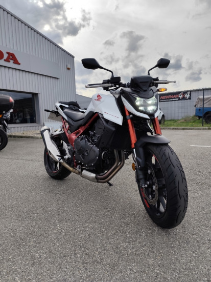 HONDA HORNET 750 - SAINT-CLAIR