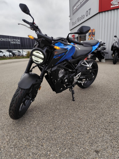 HONDA CB125R - SAINT-CLAIR