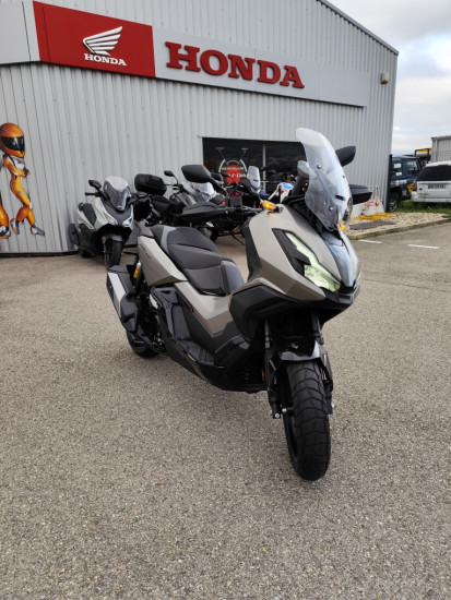 HONDA ADV 350 - SAINT-CLAIR