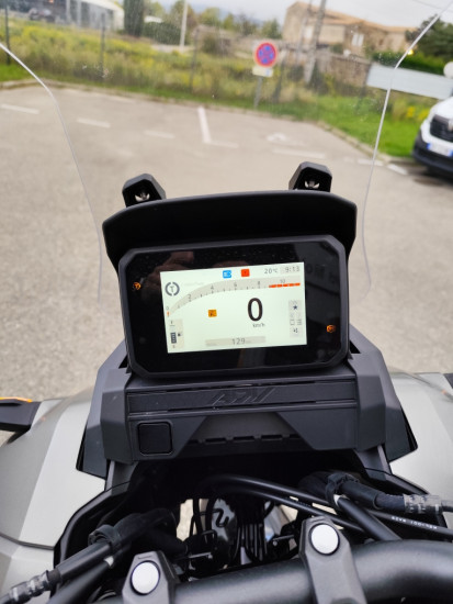 HONDA ADV 350 - SAINT-CLAIR