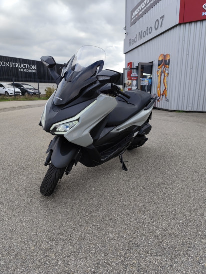 HONDA FORZA 125 - SAINT-CLAIR