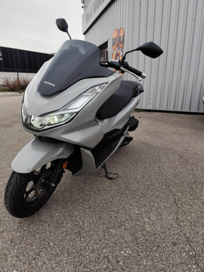 HONDA PCX 125 - SAINT-CLAIR