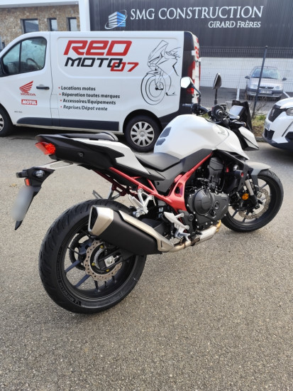 HONDA HORNET 750 - SAINT-CLAIR