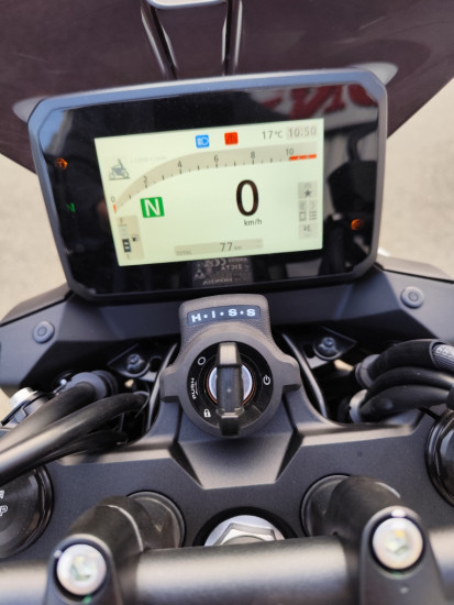 HONDA HORNET 750 - SAINT-CLAIR