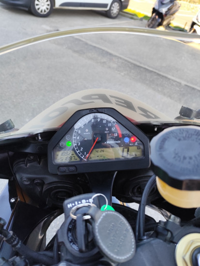 HONDA CBR 1000 RR - SAINT-CLAIR