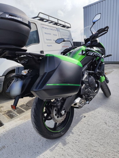 KAWASAKI VERSYS 650 - SAINT-CLAIR