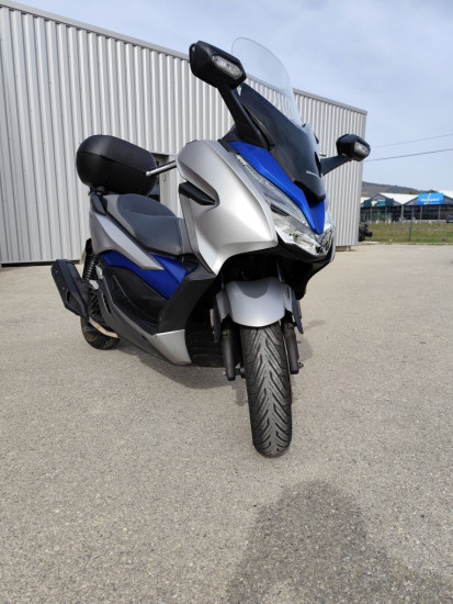 HONDA FORZA 125 - SAINT-CLAIR