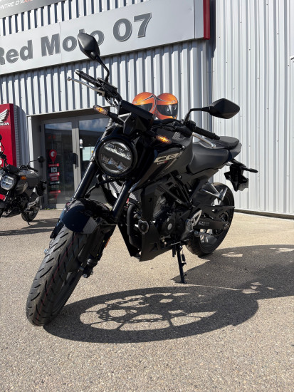 HONDA CB125 R - SAINT-CLAIR