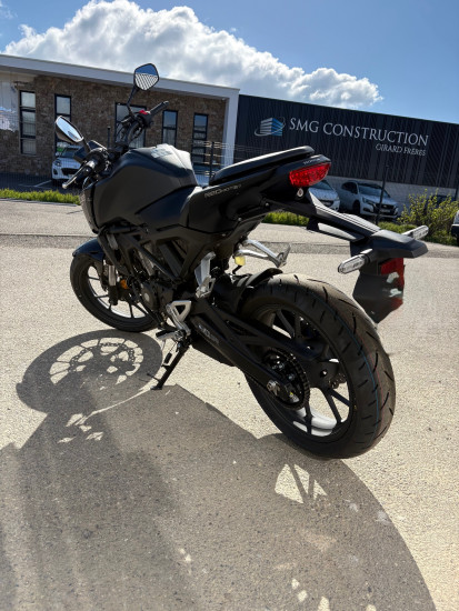 HONDA CB125 R - SAINT-CLAIR