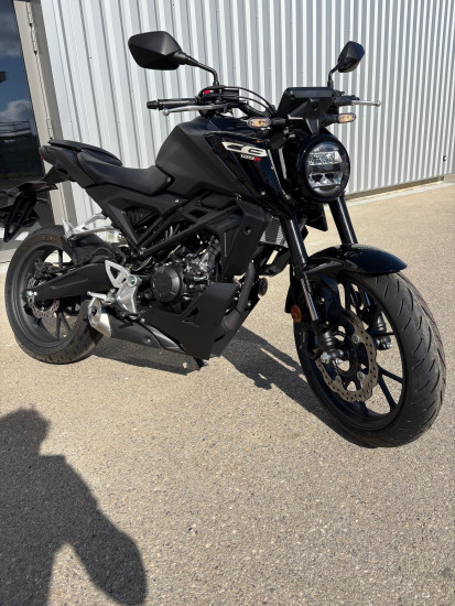 HONDA CB125 R - SAINT-CLAIR