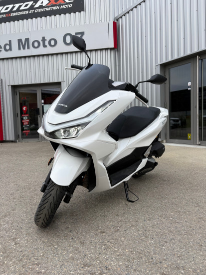 HONDA  PCX 125 - SAINT-CLAIR