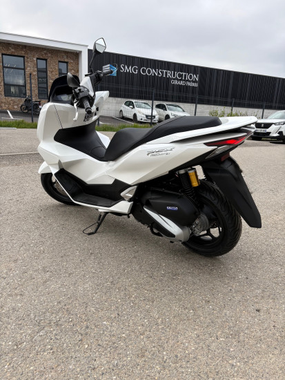 HONDA  PCX 125 - SAINT-CLAIR