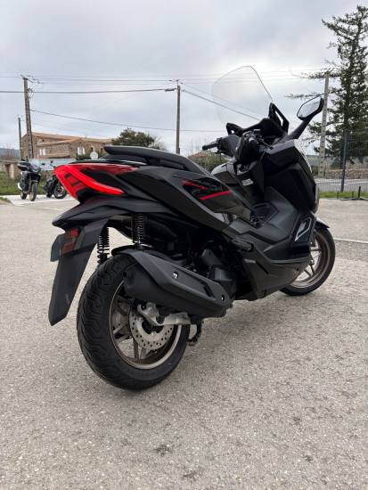 HONDA FORZA 125 SPECIAL EDITION - SAINT-CLAIR