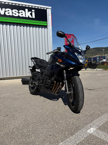 YAMAHA XJ6 - SAINT-CLAIR